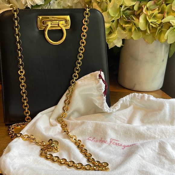 Salvatore Ferragamo Gancini Brown Leather Shoulder Bag P21 | RARE COLOR! - Picture 16 of 16